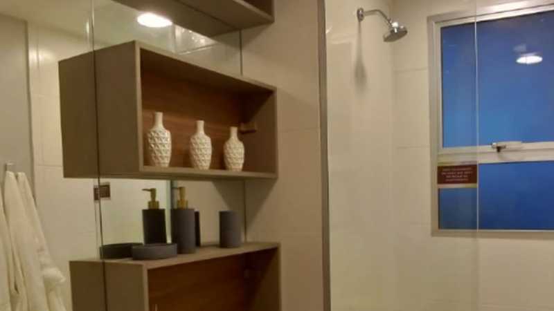 Apartamento à venda com 2 quartos, 62m² - Foto 12