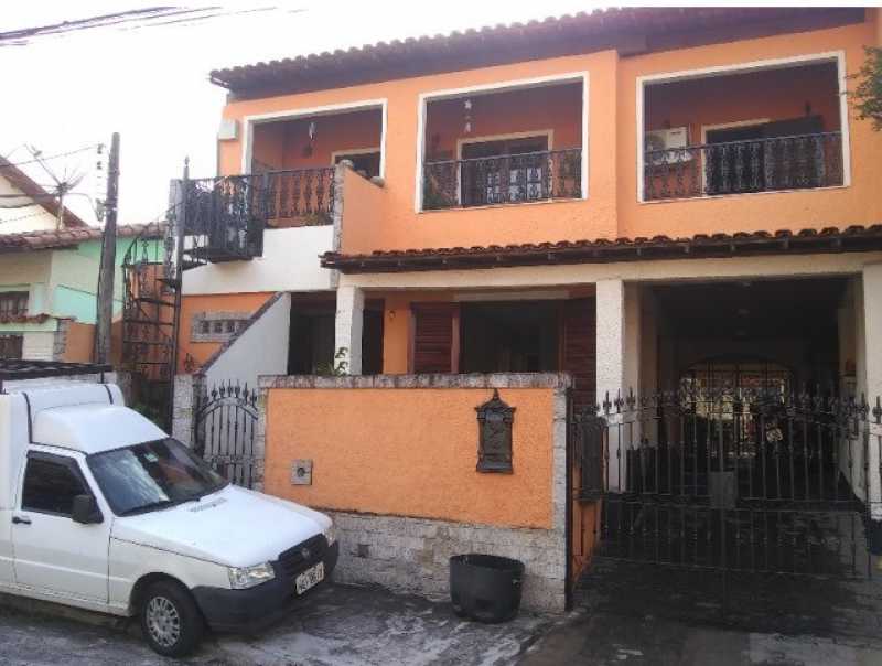 Casa de Condomínio à venda com 4 quartos, 350m² - Foto 1