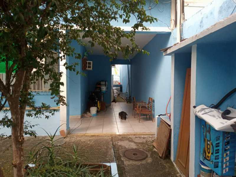 Casa à venda com 3 quartos, 200m² - Foto 5