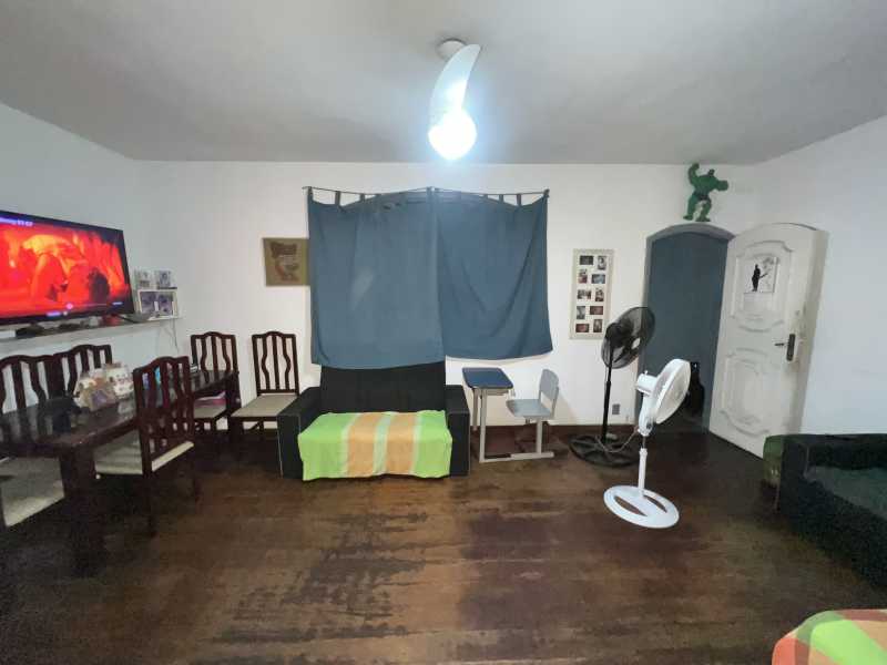 Casa à venda com 3 quartos, 200m² - Foto 2