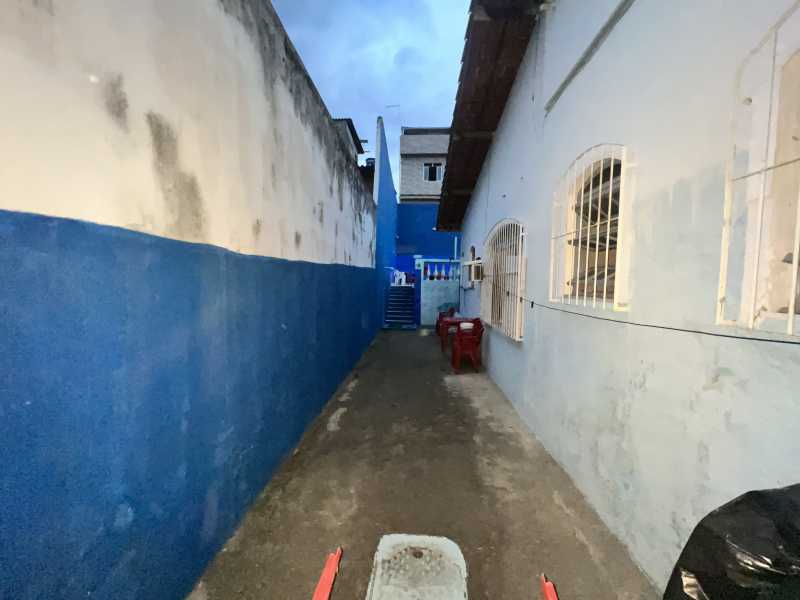 Casa à venda com 3 quartos, 200m² - Foto 28