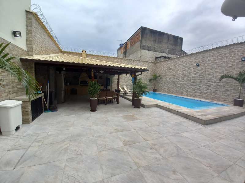 Casa, 4 quartos, 240 m² - Foto 11