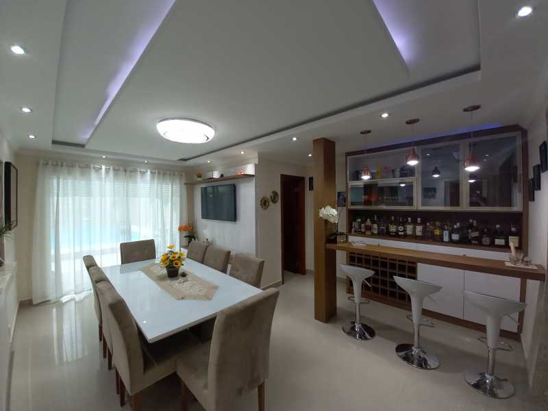 Casa, 4 quartos, 240 m² - Foto 3