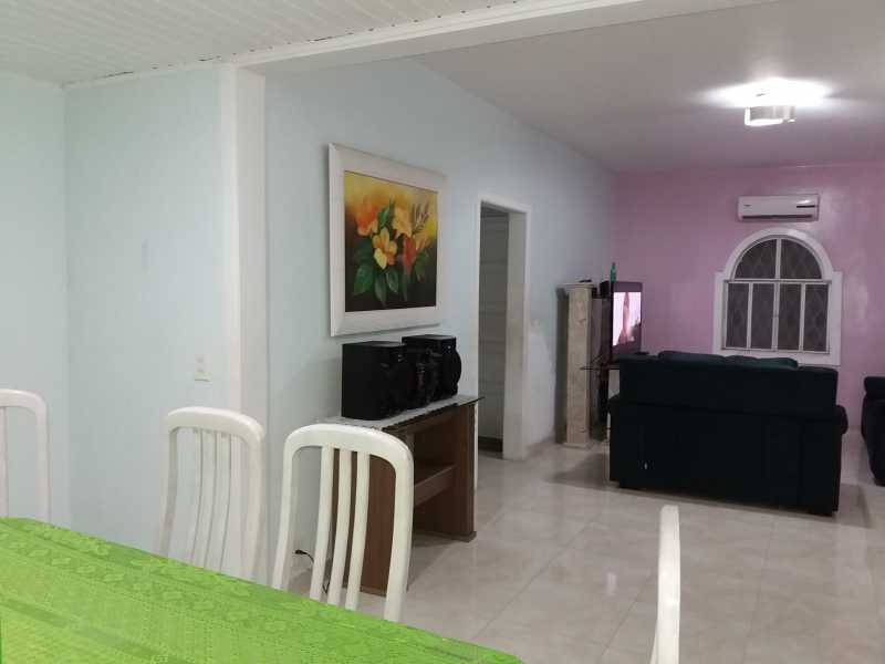 Casa de Condomínio à venda com 4 quartos, 260m² - Foto 8