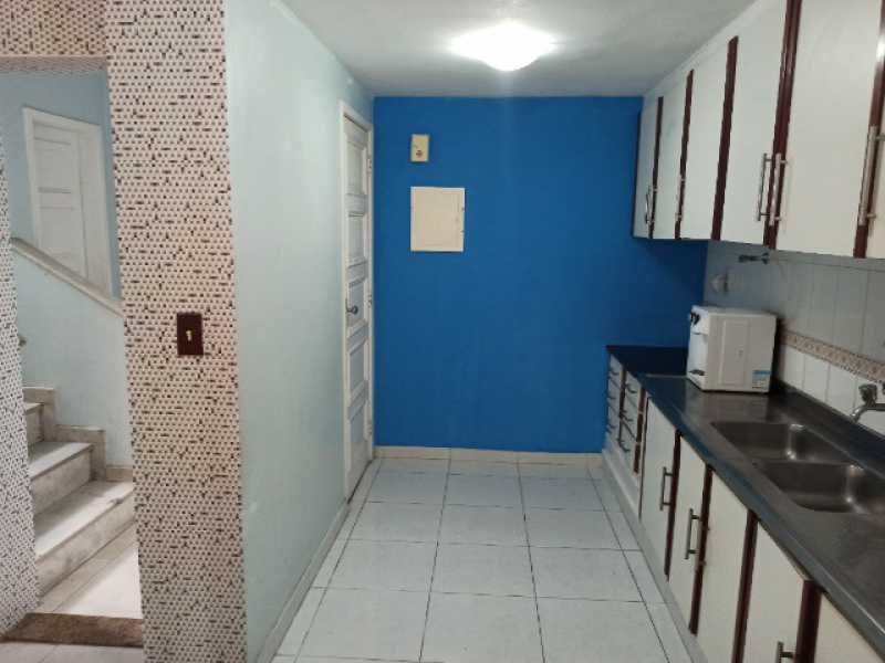 Casa de Condomínio à venda com 4 quartos, 260m² - Foto 24