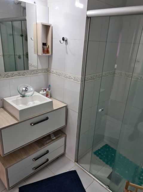 Apartamento à venda com 2 quartos, 60m² - Foto 9