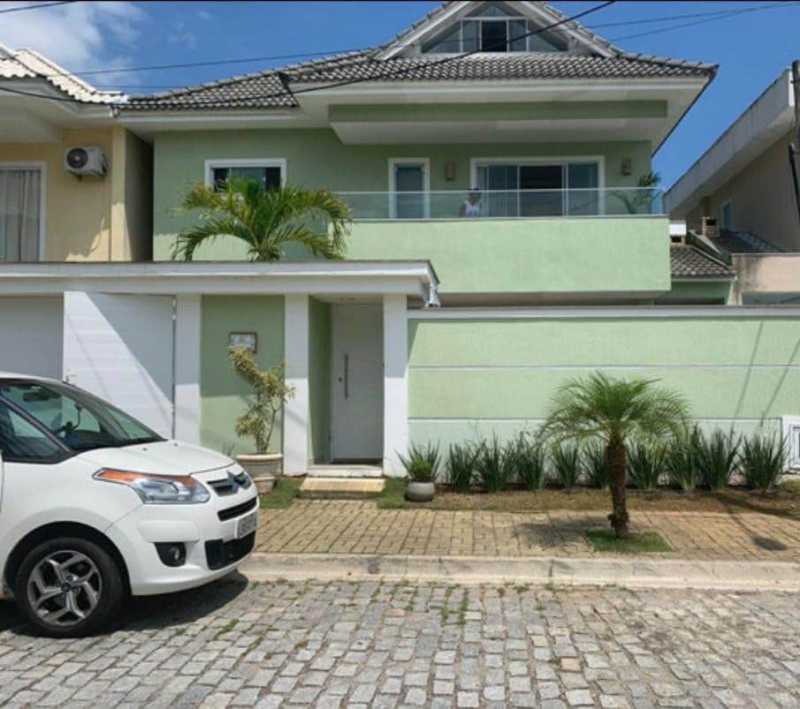 Casa de Condomínio à venda com 3 quartos, 180m² - Foto 1