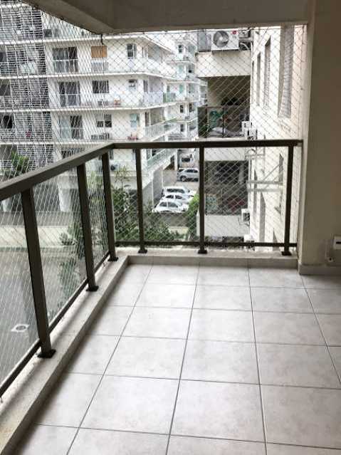 Apartamento à venda com 2 quartos, 65m² - Foto 2