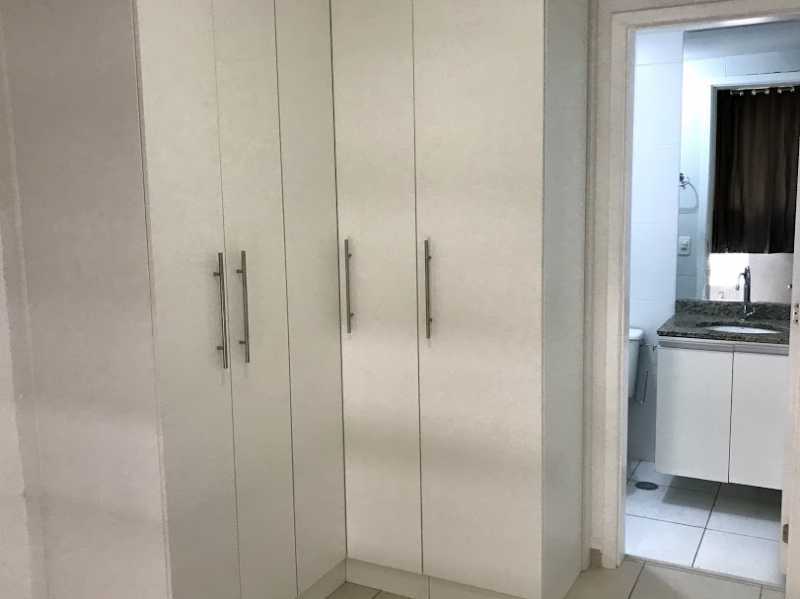 Apartamento à venda com 2 quartos, 65m² - Foto 3