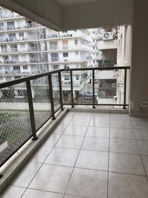 Apartamento à venda com 2 quartos, 65m² - Foto 9