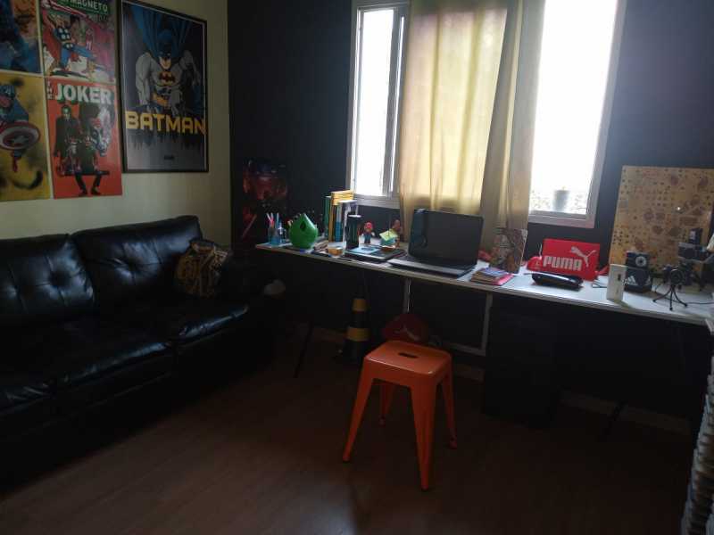 Apartamento à venda com 2 quartos, 67m² - Foto 11