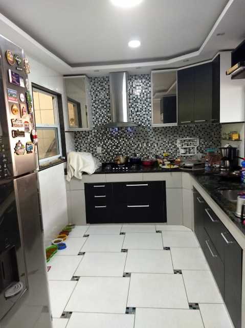 Casa de Condomínio à venda com 3 quartos, 300m² - Foto 23