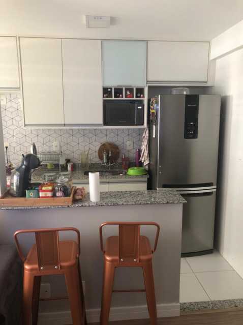 Apartamento à venda com 2 quartos, 60m² - Foto 15