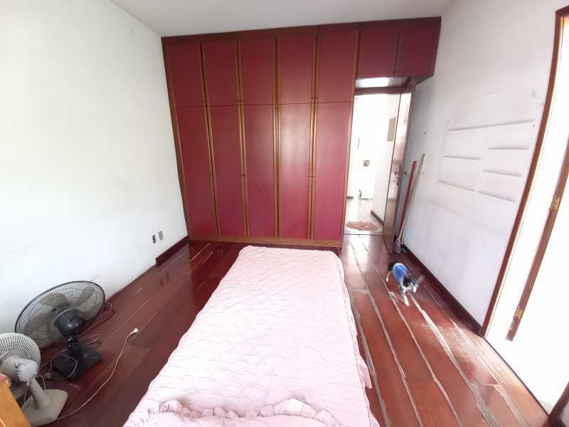 Casa à venda com 4 quartos, 308m² - Foto 6