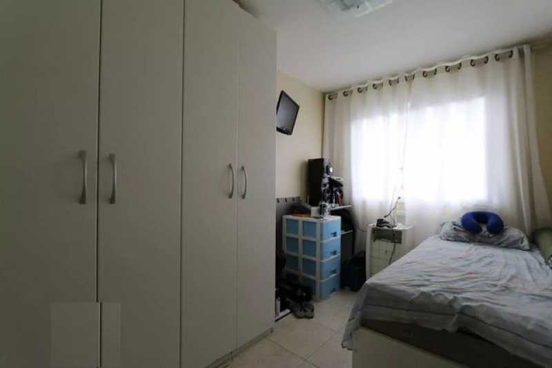 Apartamento à venda com 2 quartos, 60m² - Foto 11