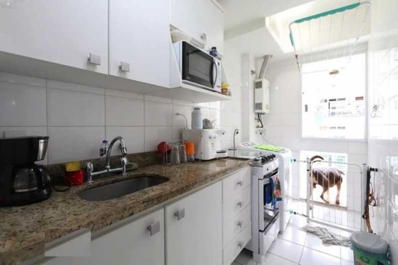 Apartamento à venda com 2 quartos, 60m² - Foto 15