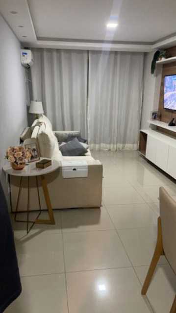 Apartamento à venda com 3 quartos, 98m² - Foto 1