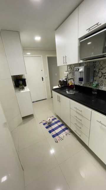 Apartamento à venda com 3 quartos, 98m² - Foto 19