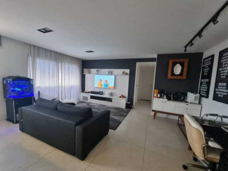 Cobertura à venda com 2 quartos, 160m² - Foto 2