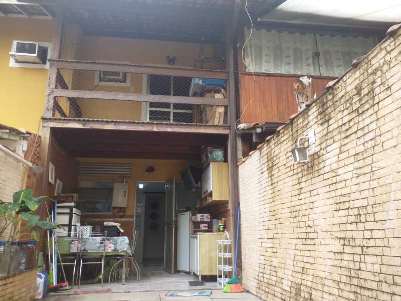 Casa de Condomínio à venda com 3 quartos, 101m² - Foto 2