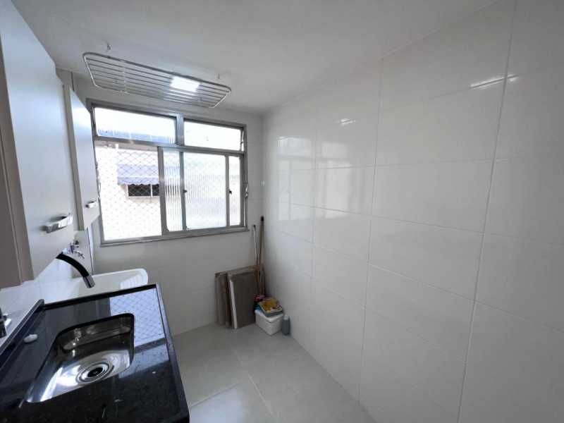 Apartamento à venda com 2 quartos, 40m² - Foto 17