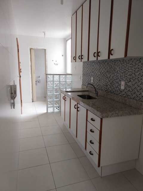 Apartamento à venda com 2 quartos, 91m² - Foto 4