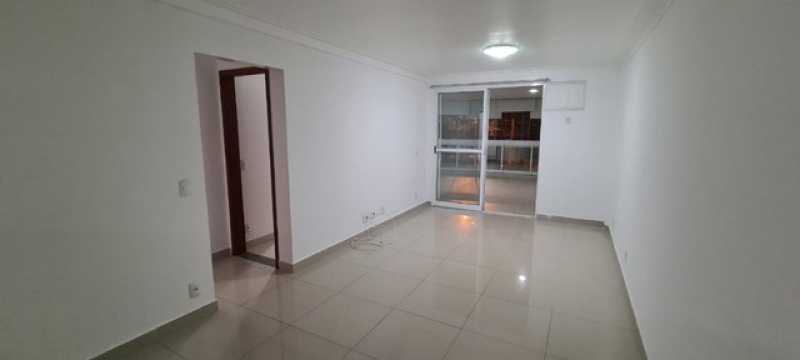 Apartamento à venda com 3 quartos, 110m² - Foto 6