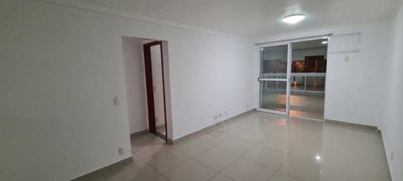 Apartamento à venda com 3 quartos, 110m² - Foto 15