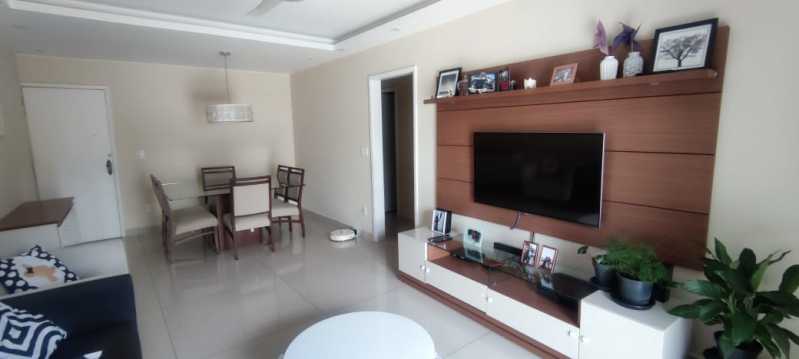 Apartamento à venda com 3 quartos, 110m² - Foto 3