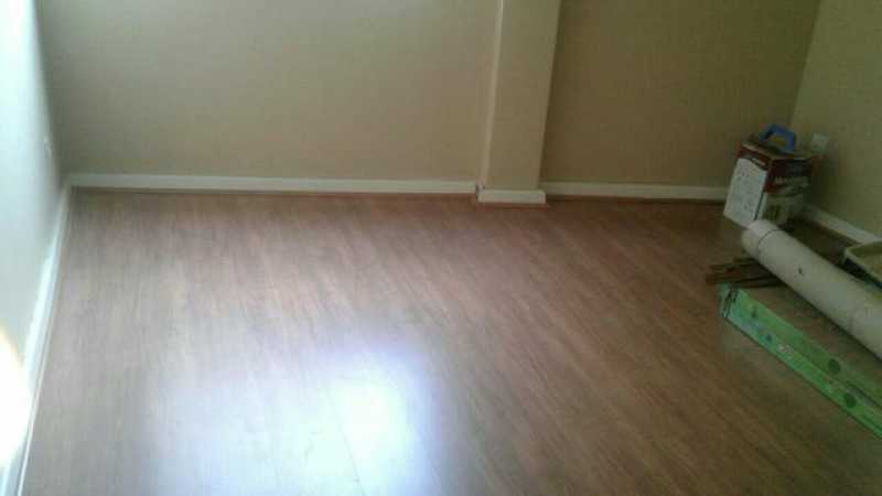 Apartamento à venda com 3 quartos, 90m² - Foto 2