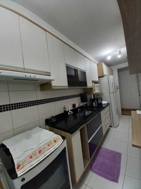 Apartamento à venda com 3 quartos, 70m² - Foto 16