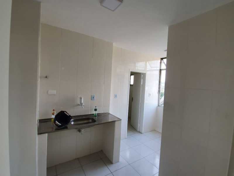 Apartamento à venda com 2 quartos, 68m² - Foto 3