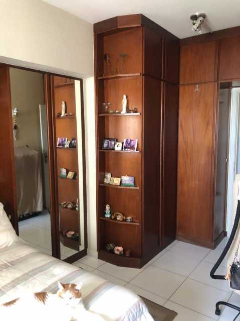 Apartamento à venda com 4 quartos, 162m² - Foto 16