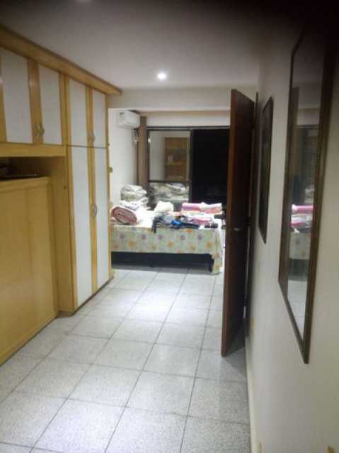 Cobertura à venda com 3 quartos, 240m² - Foto 19