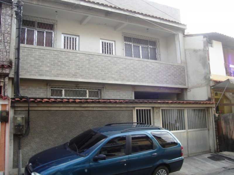 Casa de Condomínio à venda com 4 quartos, 260m² - Foto 1