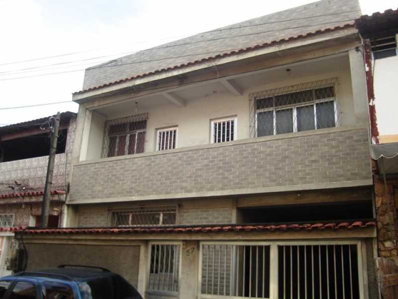 Casa de Condomínio à venda com 4 quartos, 260m² - Foto 2