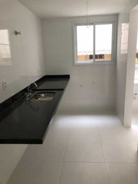 Apartamento à venda com 3 quartos, 87m² - Foto 12