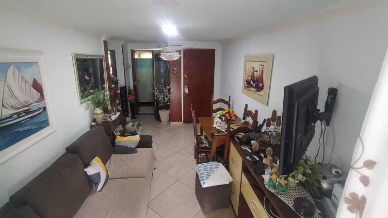 Apartamento à venda com 2 quartos, 60m² - Foto 17