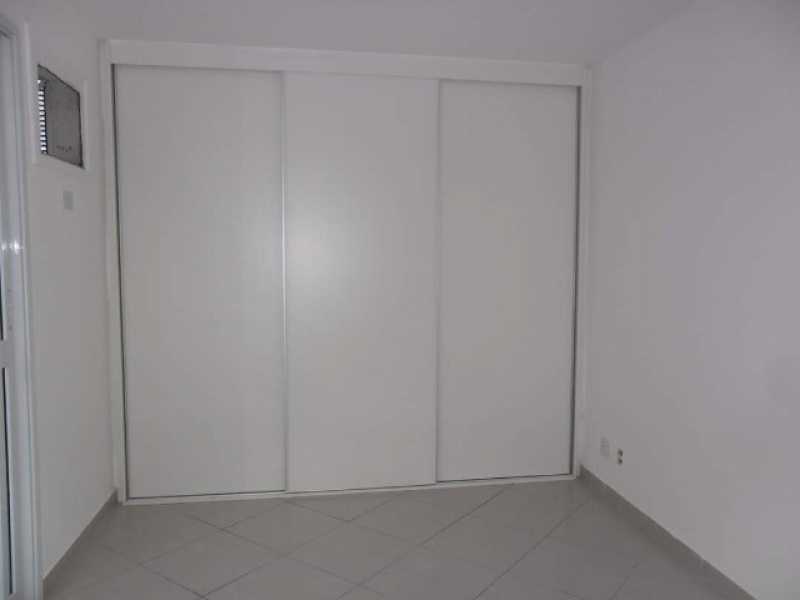 Apartamento à venda com 3 quartos, 90m² - Foto 17