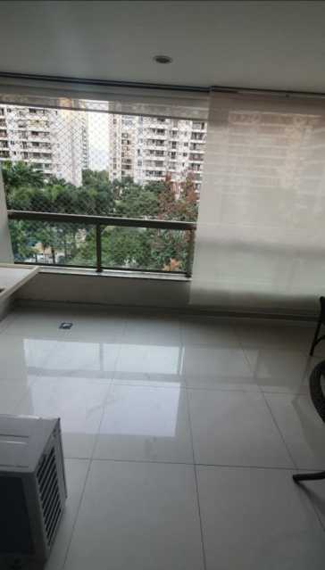 Apartamento à venda com 2 quartos, 97m² - Foto 3