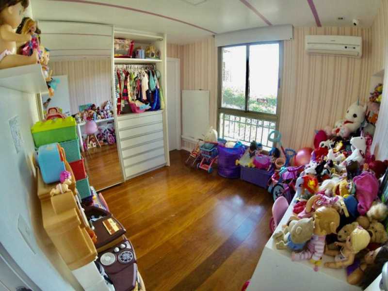 Apartamento à venda com 3 quartos, 230m² - Foto 11