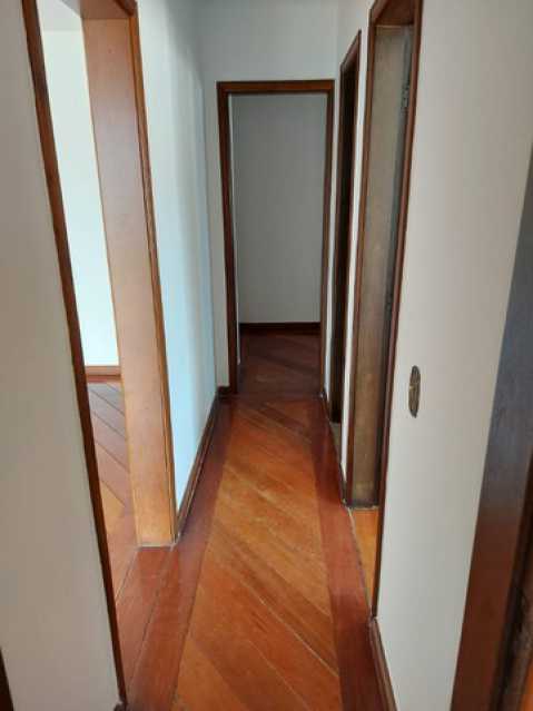 Apartamento à venda com 2 quartos, 79m² - Foto 3