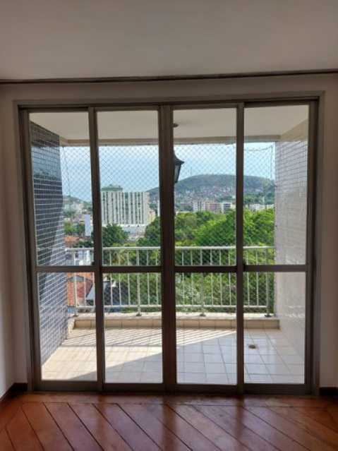 Apartamento à venda com 2 quartos, 79m² - Foto 5