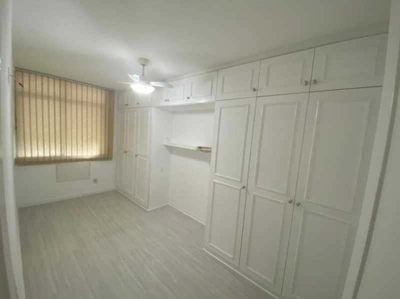 Apartamento à venda com 2 quartos, 60m² - Foto 6