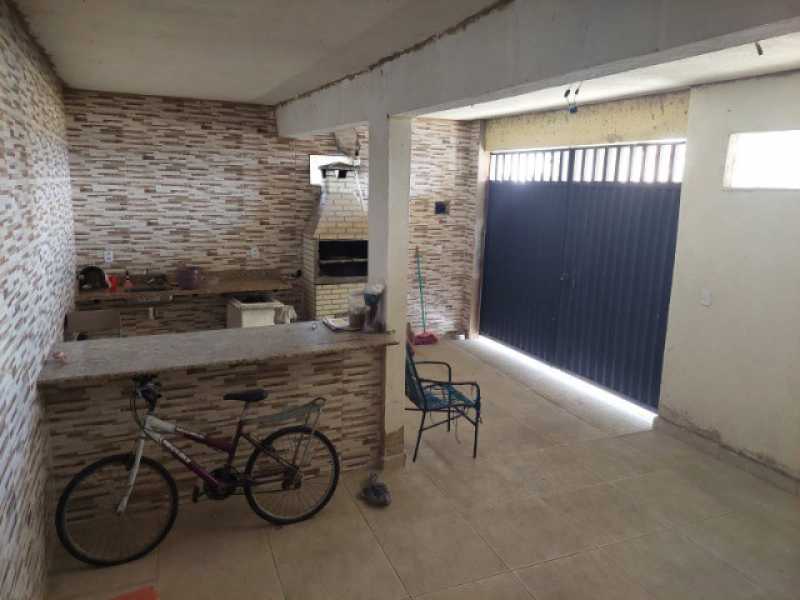 Casa à venda com 3 quartos, 400m² - Foto 2