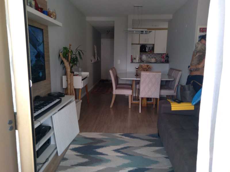 Apartamento à venda com 2 quartos, 62m² - Foto 7