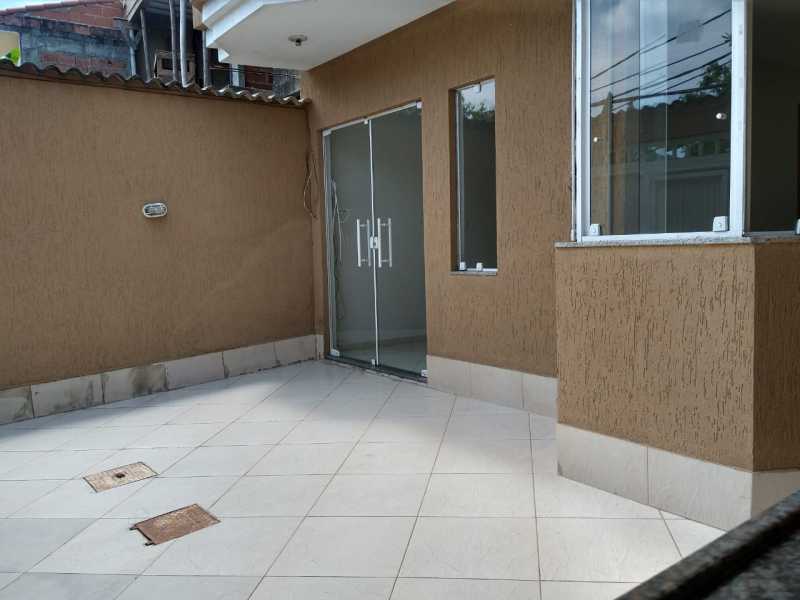 Casa de Condomínio à venda com 2 quartos, 210m² - Foto 2