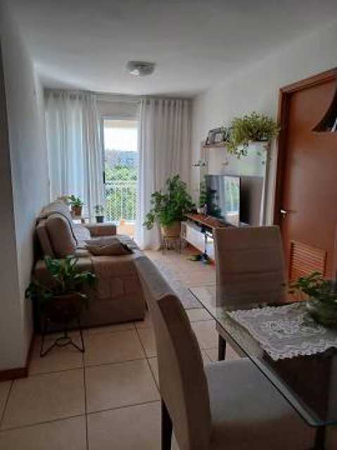 Apartamento à venda com 2 quartos, 65m² - Foto 1