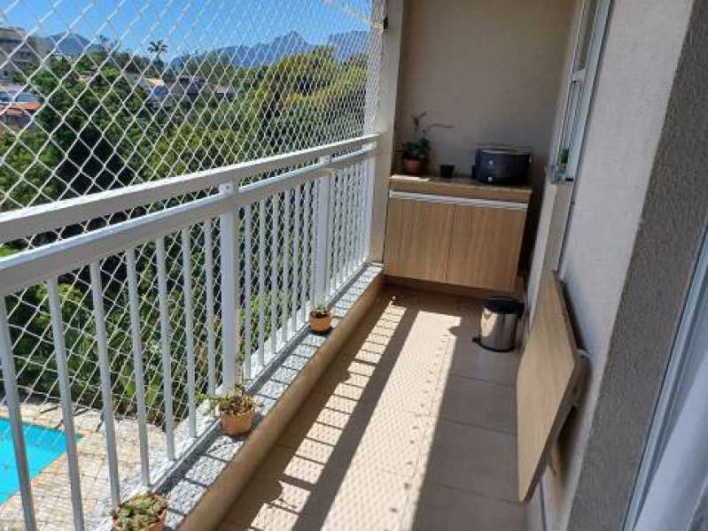 Apartamento à venda com 2 quartos, 65m² - Foto 11