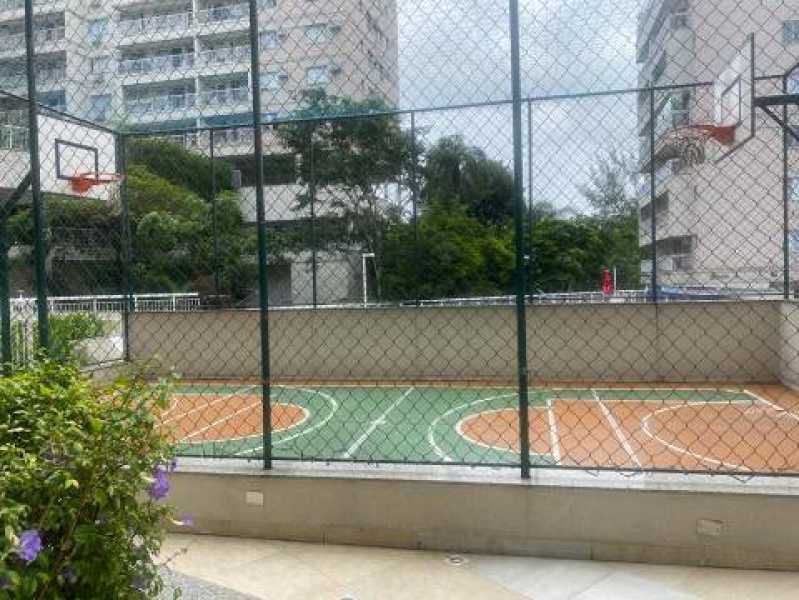 Apartamento à venda com 2 quartos, 65m² - Foto 12